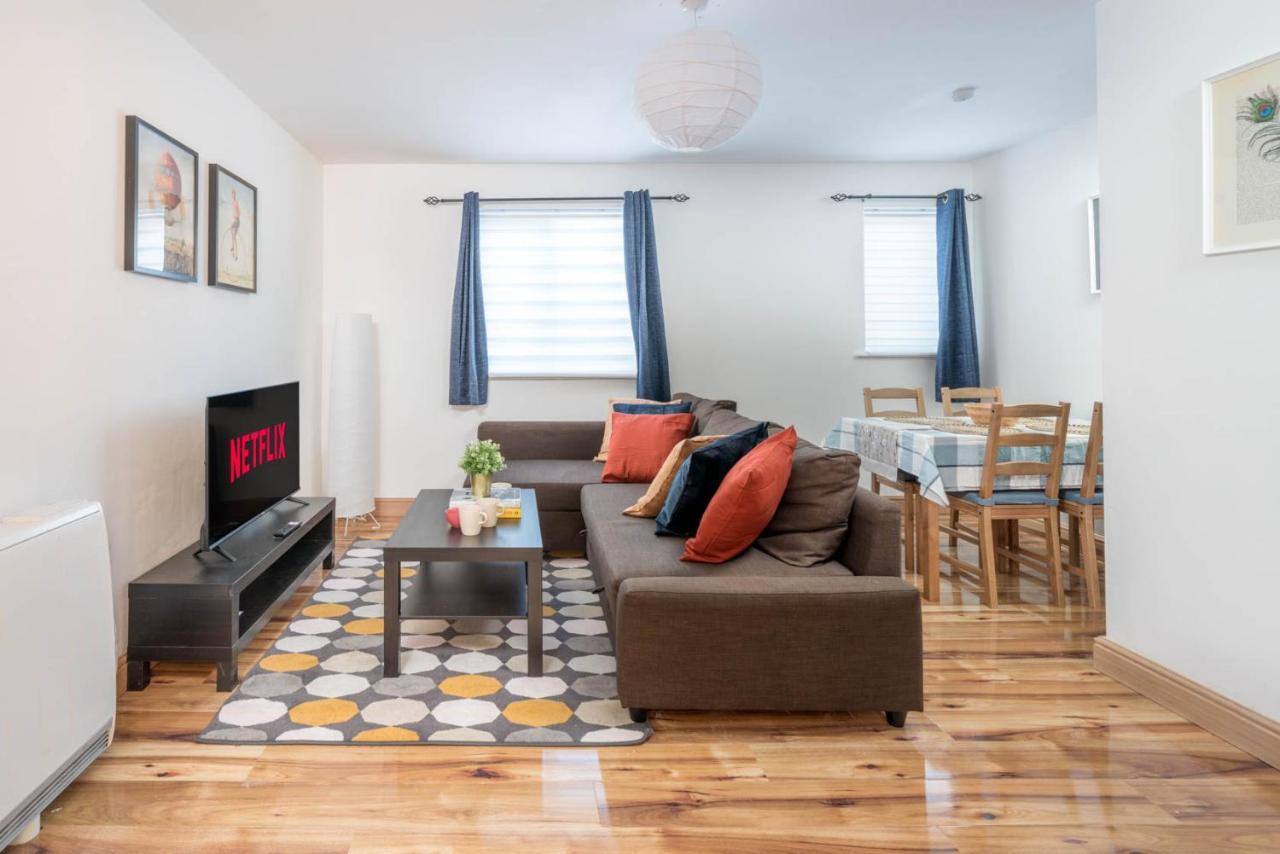 2 Bedroom Flat Near London Excel Extérieur photo